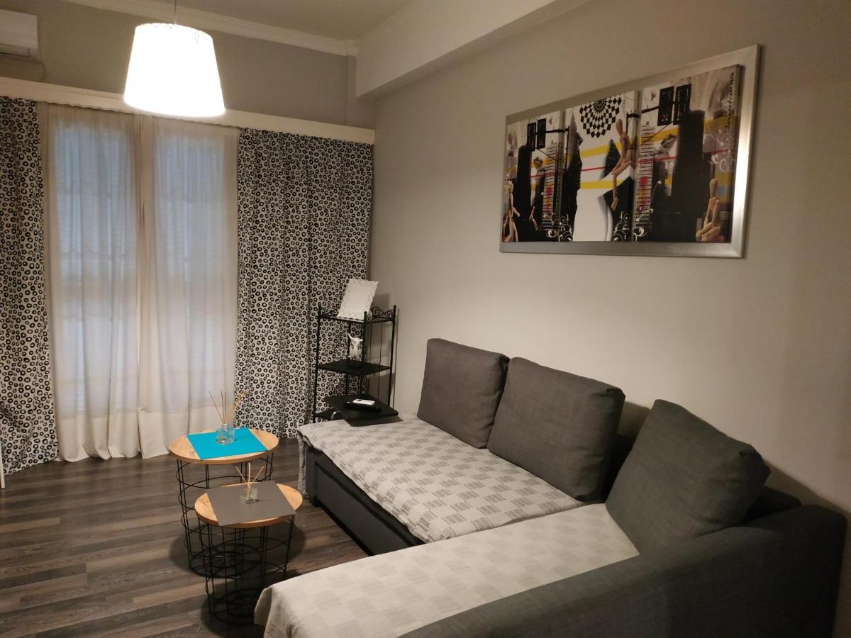Cozy Apartment Near Metro Station Agia Marina Atenas Exterior foto