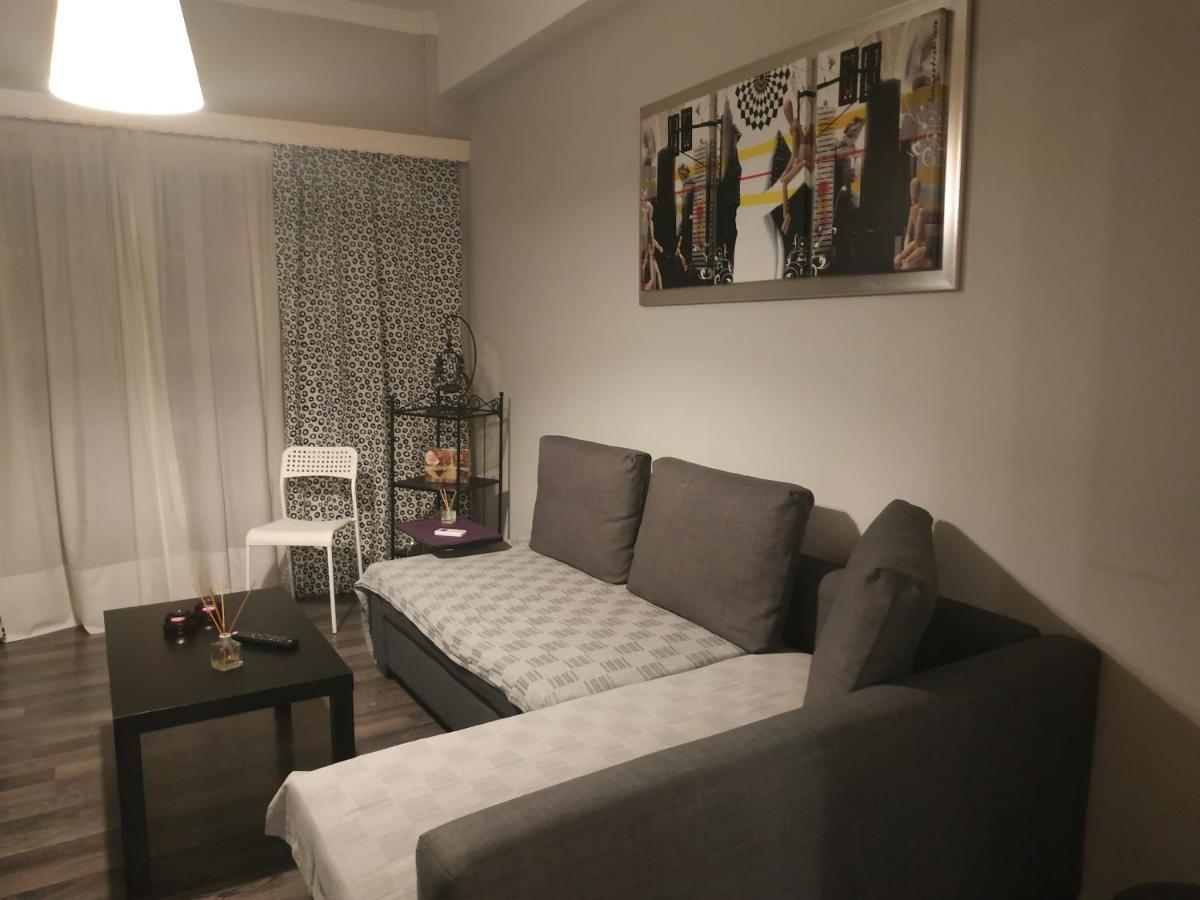 Cozy Apartment Near Metro Station Agia Marina Atenas Exterior foto